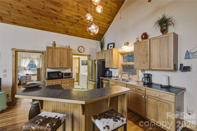 163 Bear Track Lane, Vilas, NC 28692