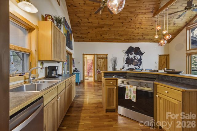 163 Bear Track Lane, Vilas, NC 28692