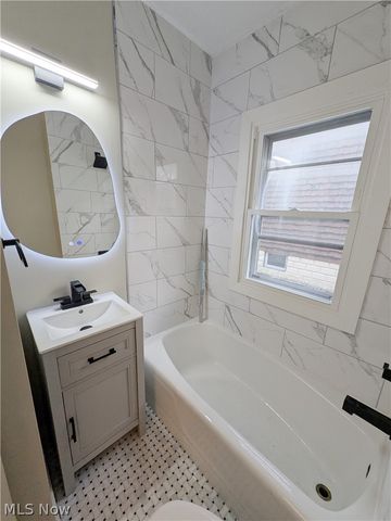 5550 Grasmere Avenue, Maple Heights, OH 44137