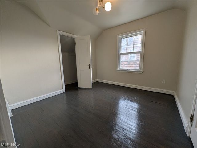 5550 Grasmere Avenue, Maple Heights, OH 44137