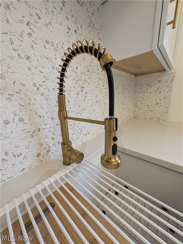 5550 Grasmere Avenue, Maple Heights, OH 44137