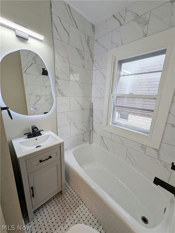 5550 Grasmere Avenue, Maple Heights, OH 44137