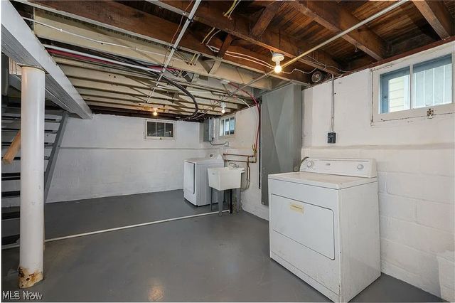 5550 Grasmere Avenue, Maple Heights, OH 44137