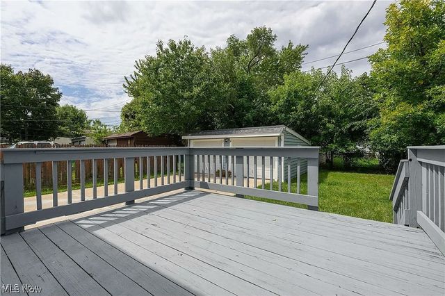 5550 Grasmere Avenue, Maple Heights, OH 44137