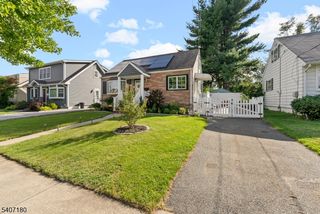 39 Melody Hill Rd, Clifton City, NJ 07013