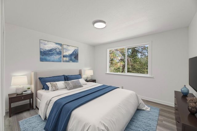 1100 Cantrall Road, Jacksonville, OR 97530