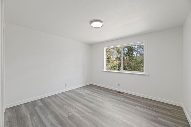 1100 Cantrall Road, Jacksonville, OR 97530