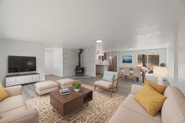 1100 Cantrall Road, Jacksonville, OR 97530