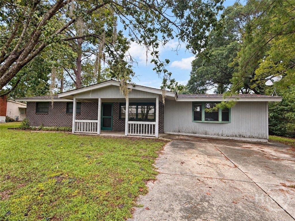Image 1 of property listing at 404 Mottweiler Street, Rincon, GA 31326