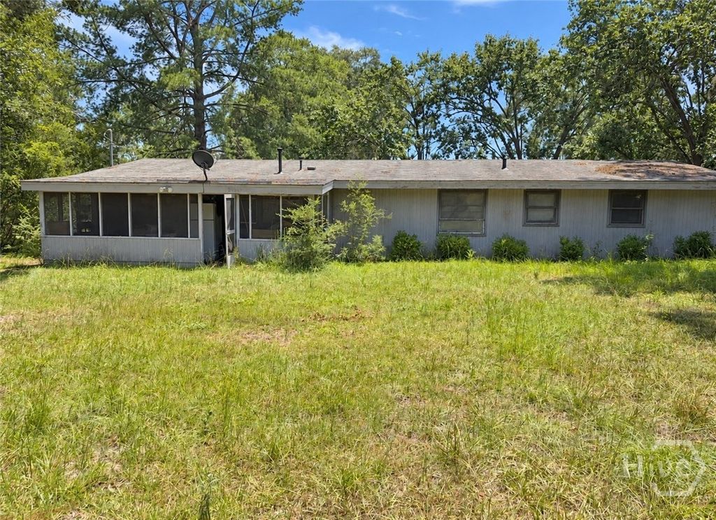 Image 16 of property listing at 404 Mottweiler Street, Rincon, GA 31326