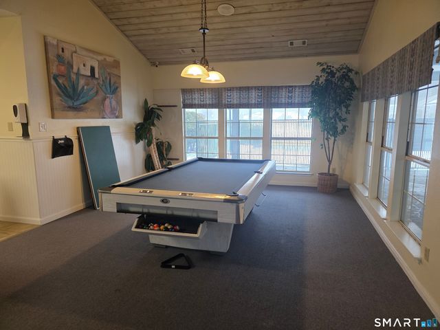 90 Crown Knoll Court APT 144, Groton, CT 06340