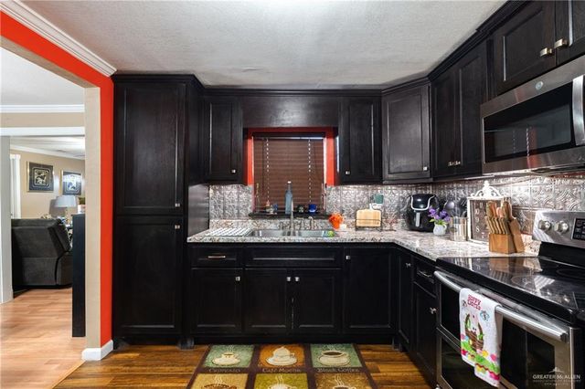 1914 W Barcelona Avenue, Harlingen, TX 78550