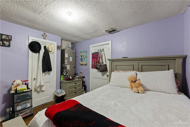 1914 W Barcelona Avenue, Harlingen, TX 78550