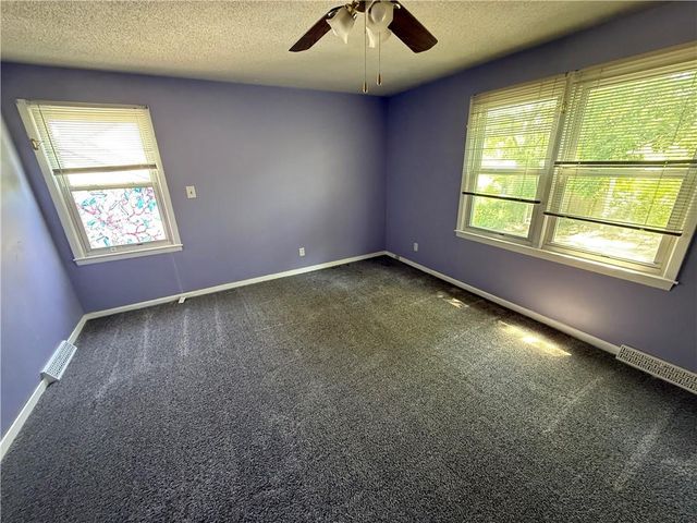6701 W 77th Terrace, Overland Park, KS 66204