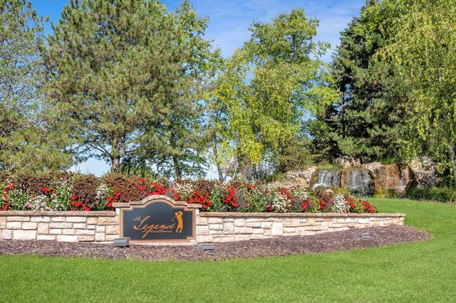 1600 E Juniper WAY, Hartland, WI 53029