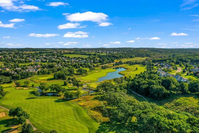 1600 E Juniper WAY, Hartland, WI 53029