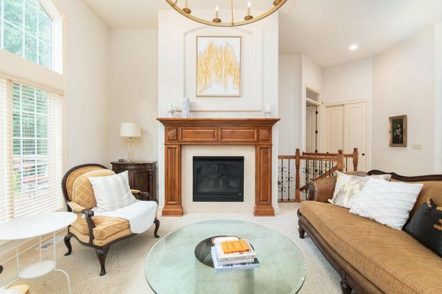 1600 E Juniper WAY, Hartland, WI 53029