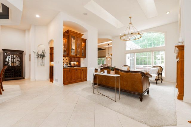 1600 E Juniper WAY, Hartland, WI 53029