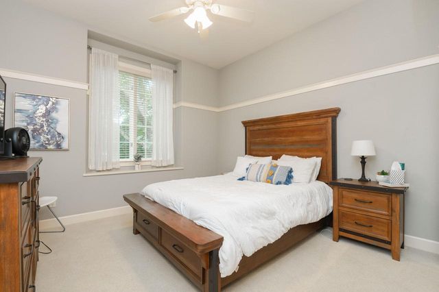 1600 E Juniper WAY, Hartland, WI 53029