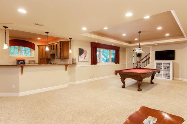 1600 E Juniper WAY, Hartland, WI 53029