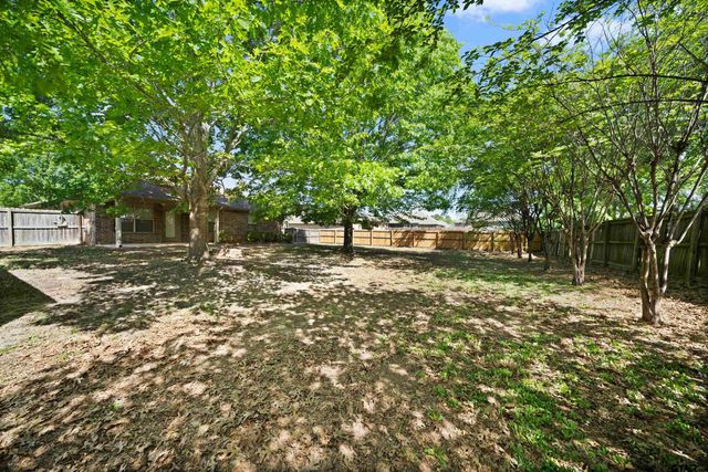 5918 Mesquite Dr, Tyler, TX 75707