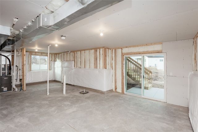 4392 Honey Bee Ridge, Des Moines, IA 50317