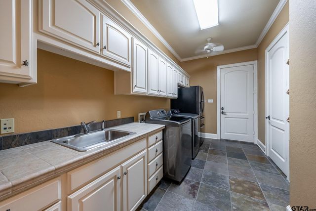 17654 SOUTHPOINT RD., Whitehouse, TX 75791