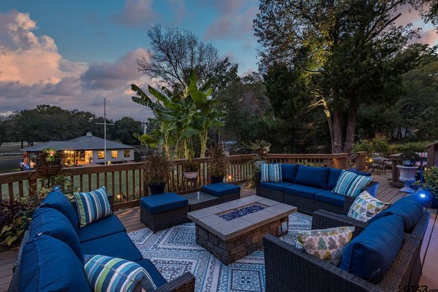 17654 SOUTHPOINT RD., Whitehouse, TX 75791