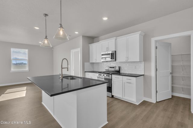 6981 N Coeur Terre Blvd, Coeur D'alene, ID 83815