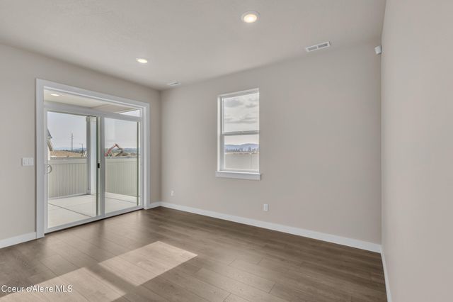 6981 N Coeur Terre Blvd, Coeur D'alene, ID 83815