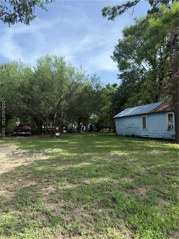 1226 Leake Street, Navasota, TX 77868 — photo 5