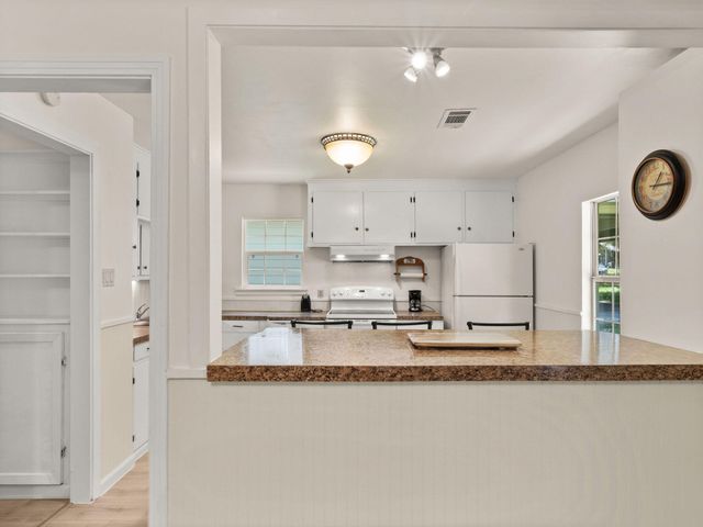 1010 Harvey, Deridder, LA 70634