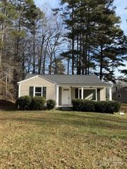 530 N Mulberry Street, Statesville, NC 28677