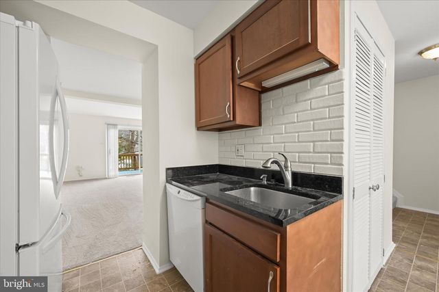 7020 KNIGHTHOOD LN SW, Columbia, MD 21045