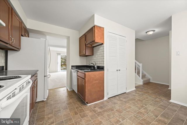 7020 KNIGHTHOOD LN SW, Columbia, MD 21045