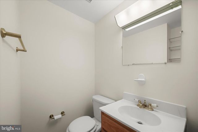 7020 KNIGHTHOOD LN SW, Columbia, MD 21045