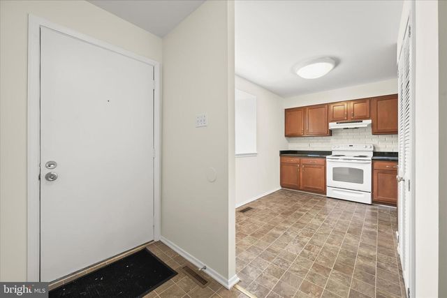 7020 KNIGHTHOOD LN SW, Columbia, MD 21045