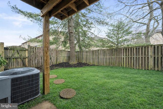 7020 KNIGHTHOOD LN SW, Columbia, MD 21045