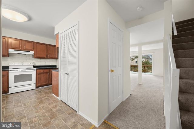 7020 KNIGHTHOOD LN SW, Columbia, MD 21045