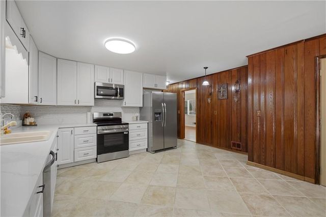 2649 Headland Drive, Atlanta, GA 30344