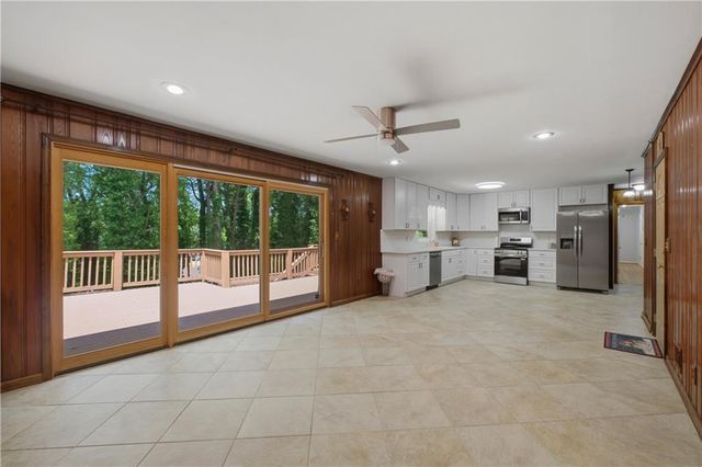 2649 Headland Drive, Atlanta, GA 30344