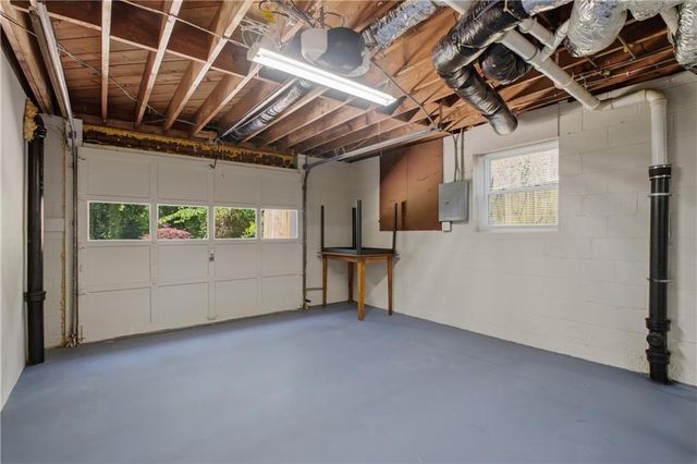 2649 Headland Drive, Atlanta, GA 30344