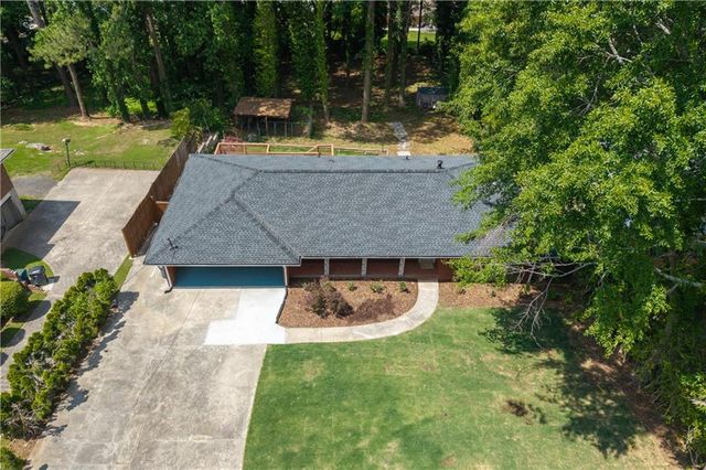 2649 Headland Drive, Atlanta, GA 30344