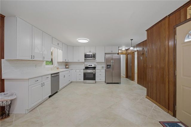2649 Headland Drive, Atlanta, GA 30344