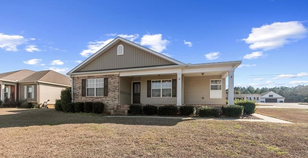 100 Danny Lane, Dothan, AL 36301