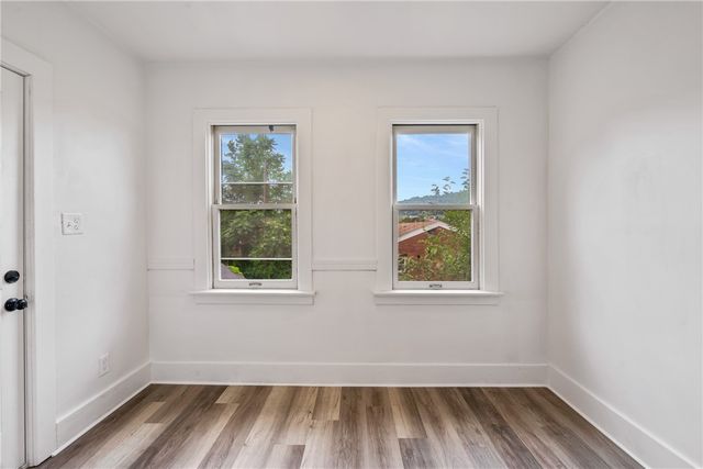 561 2nd St, Pitcairn, PA 15140