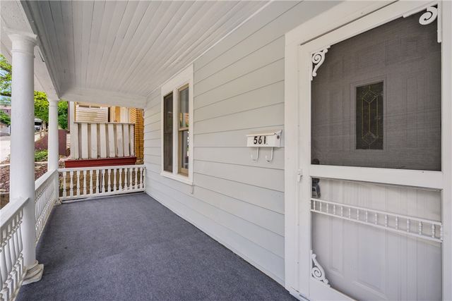 561 2nd St, Pitcairn, PA 15140