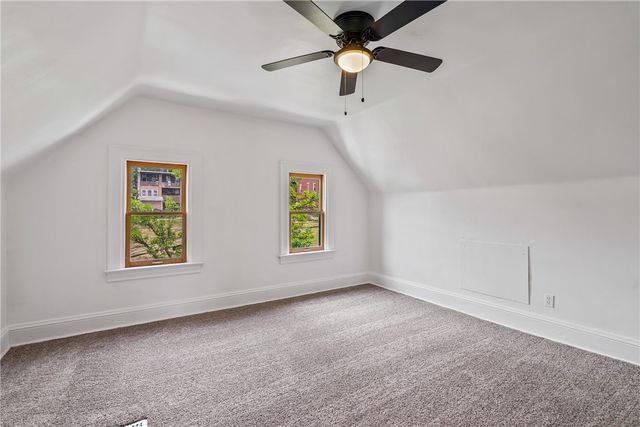 561 2nd St, Pitcairn, PA 15140