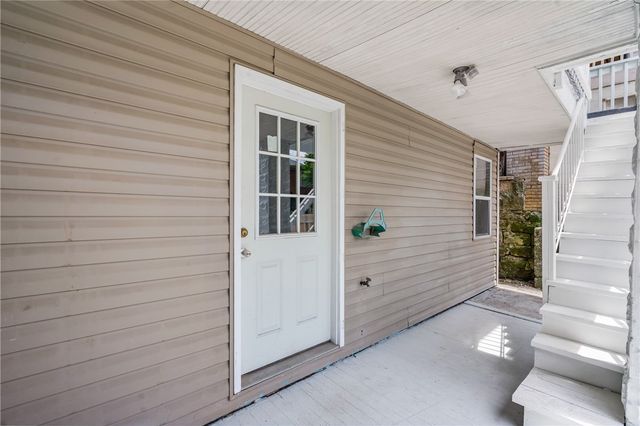 561 2nd St, Pitcairn, PA 15140