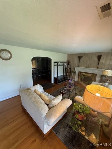 305 Danray Dr, Henrico, VA 23227